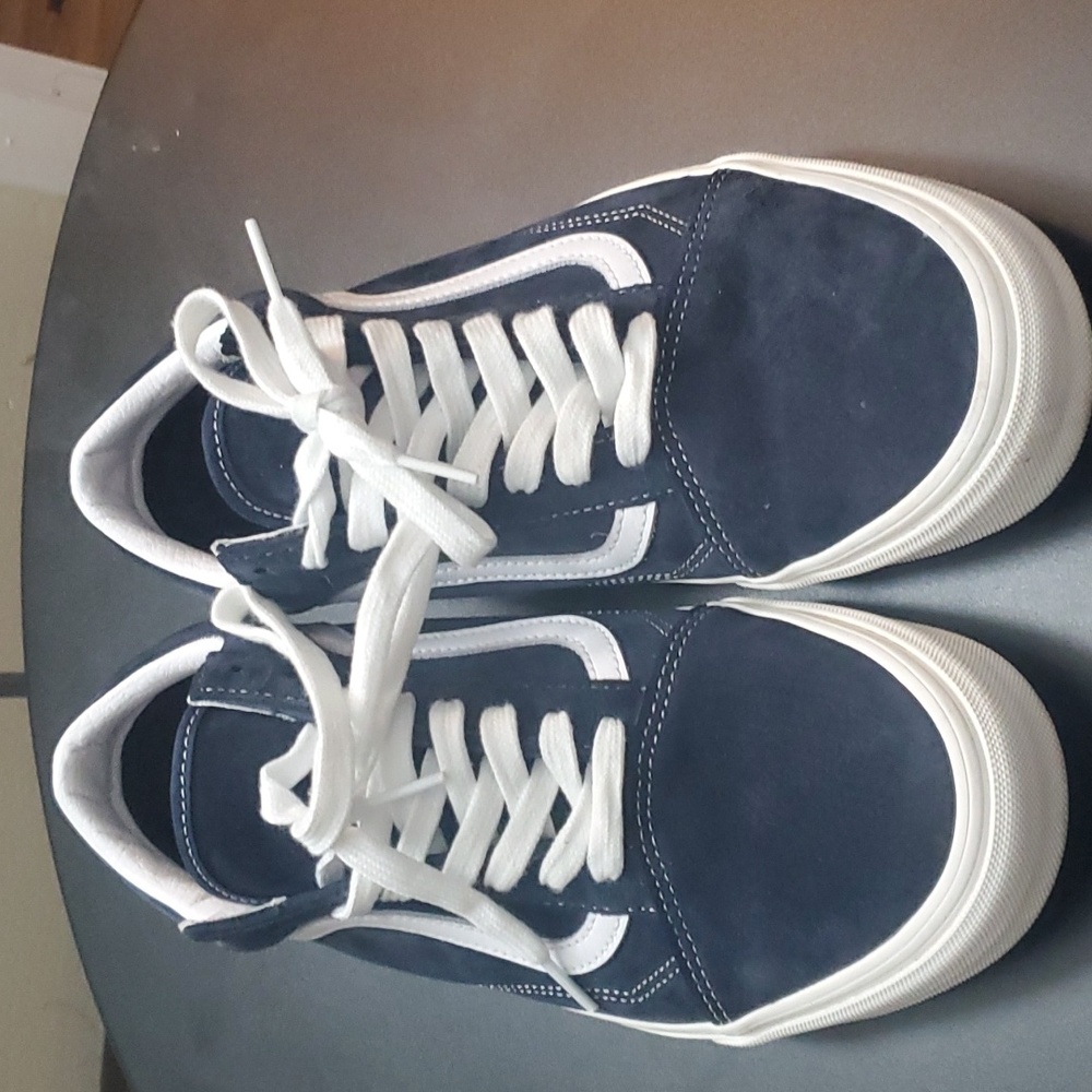 Van's size12 Drk Blu worn once
